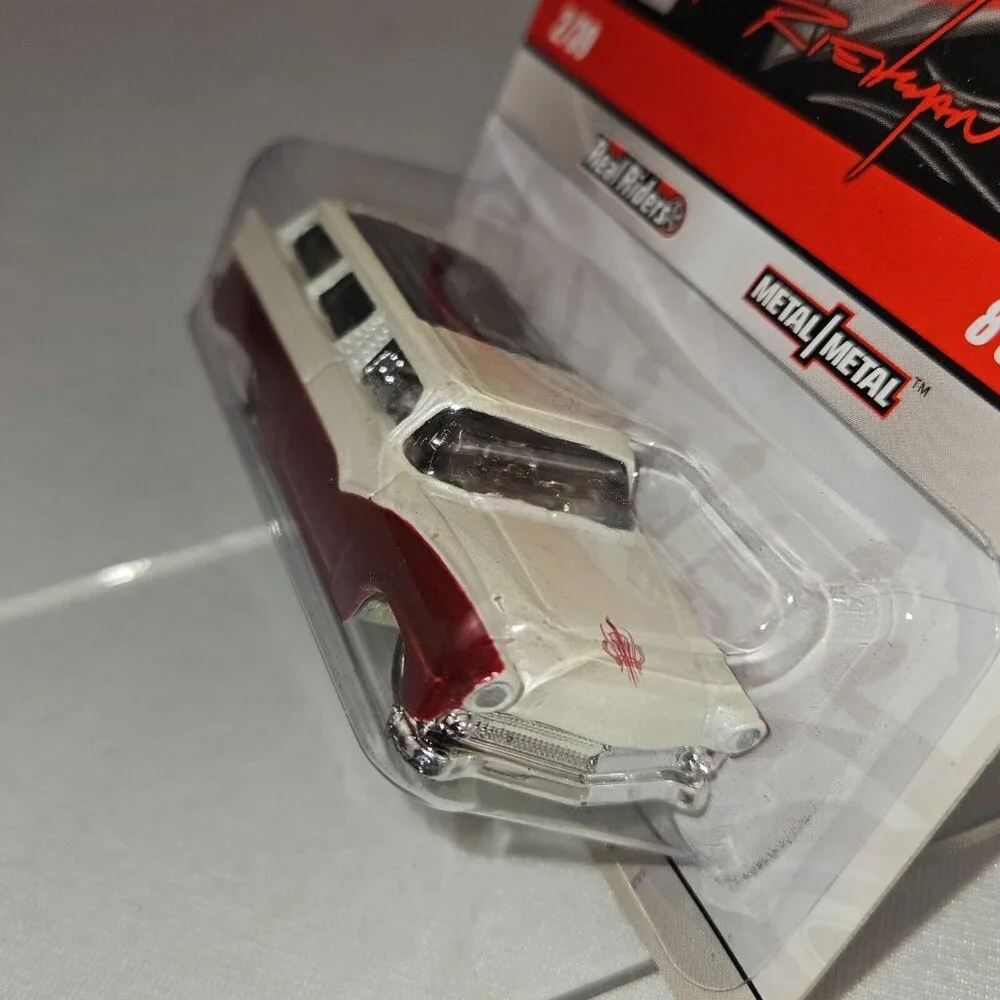 HOT WHEELS PHIL'S GARAGE 8 CRATE REAL‎ RIDERS 2/39 - MINT - (K216)